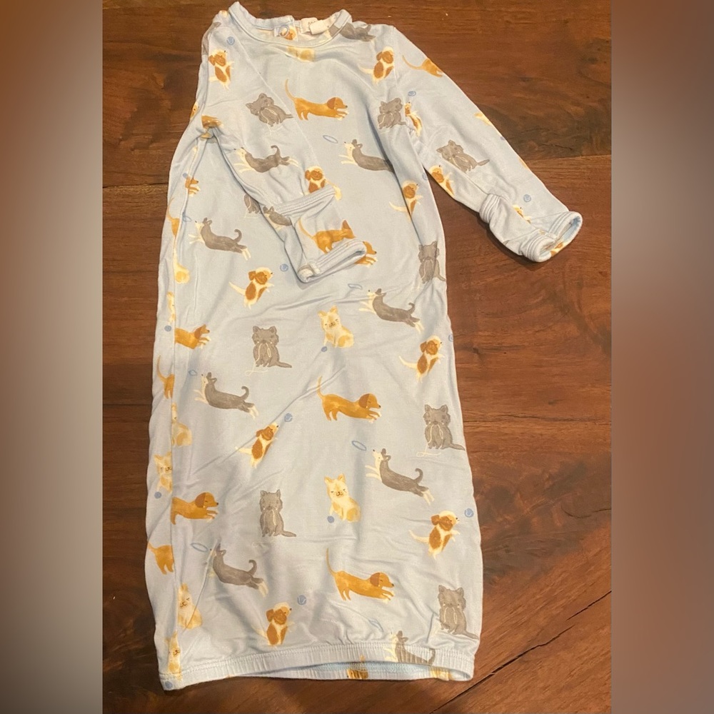 Angel Dear 3 gowns 0-3mo